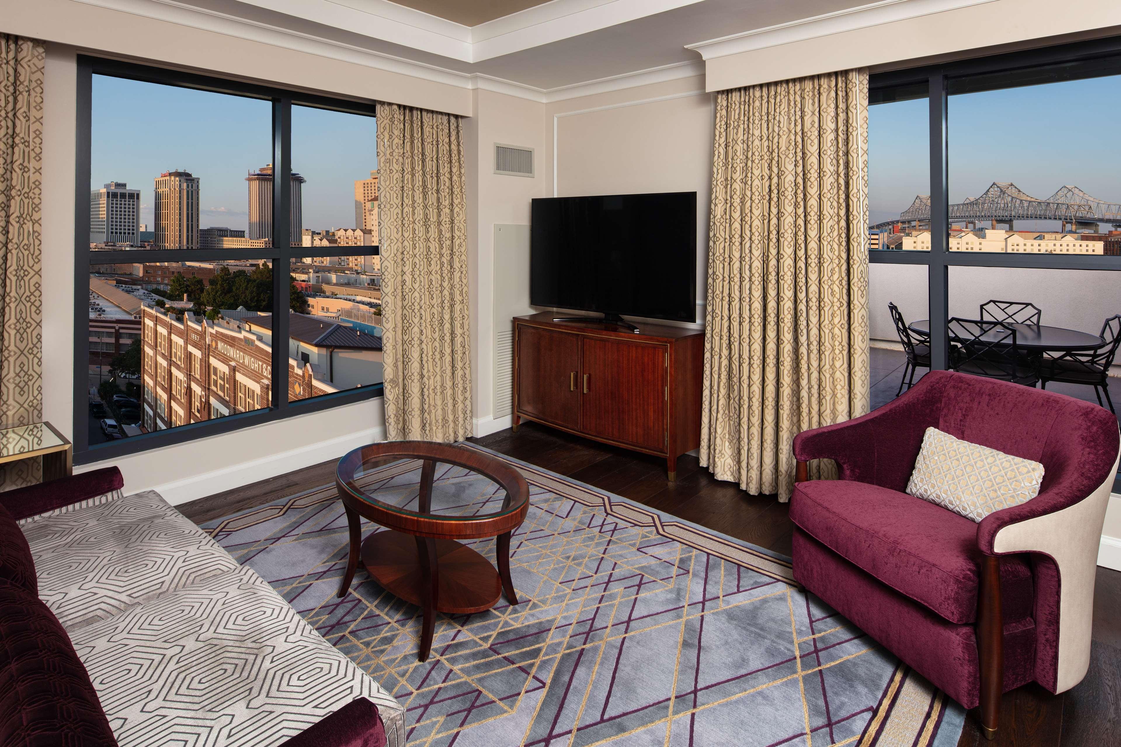 The Higgins Hotel New Orleans, Curio Collection By Hilton Екстер'єр фото