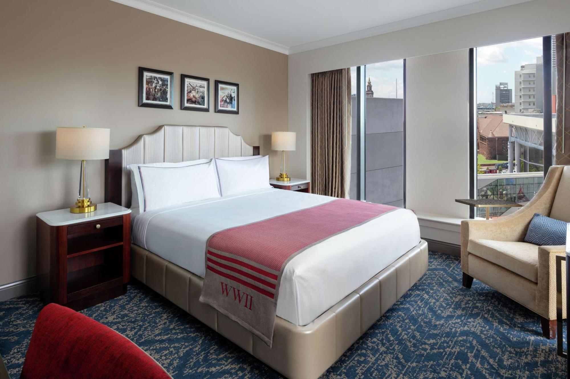 The Higgins Hotel New Orleans, Curio Collection By Hilton Екстер'єр фото