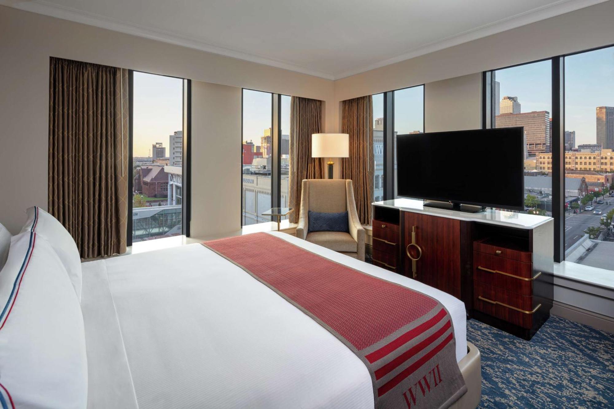 The Higgins Hotel New Orleans, Curio Collection By Hilton Екстер'єр фото