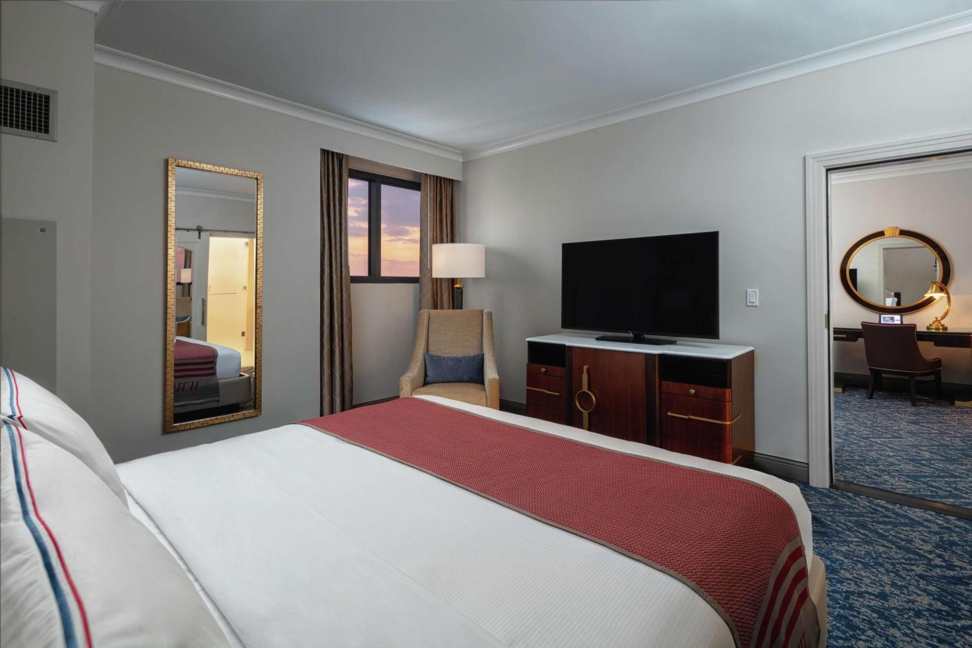 The Higgins Hotel New Orleans, Curio Collection By Hilton Екстер'єр фото