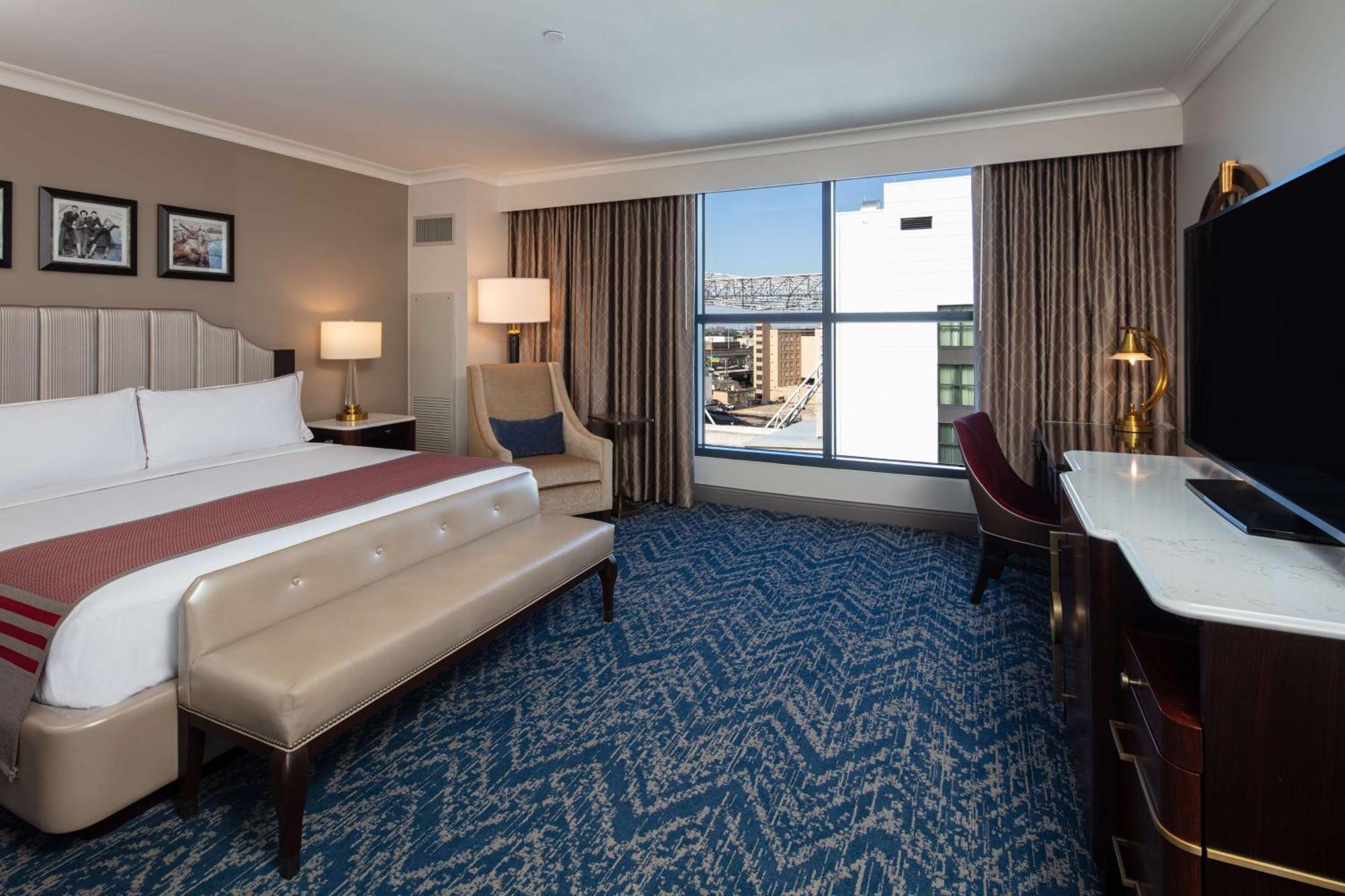 The Higgins Hotel New Orleans, Curio Collection By Hilton Екстер'єр фото