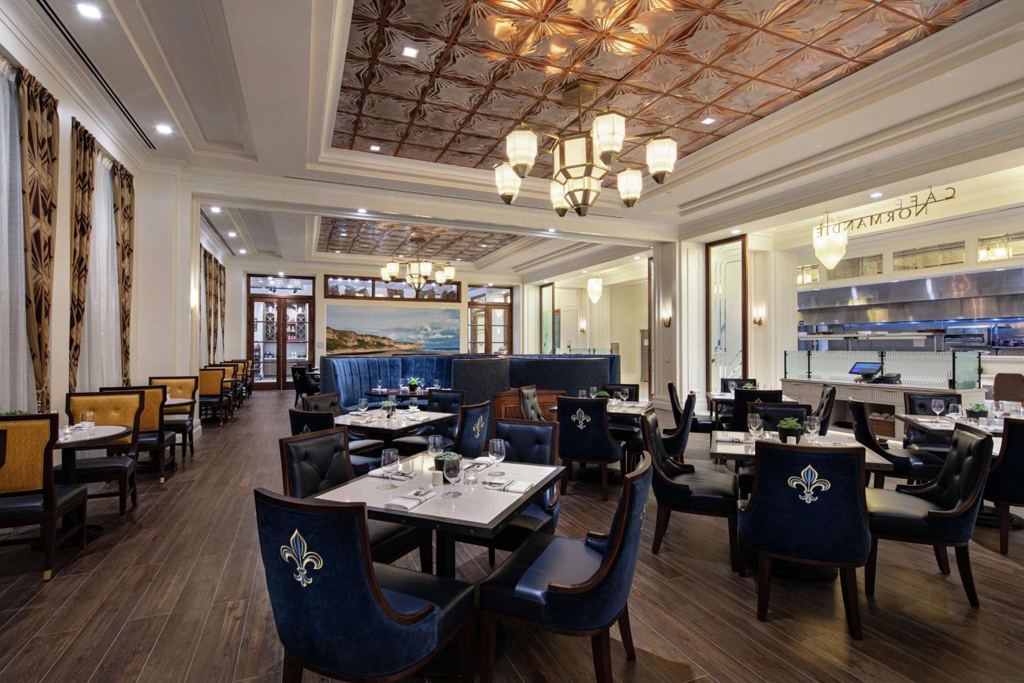 The Higgins Hotel New Orleans, Curio Collection By Hilton Екстер'єр фото
